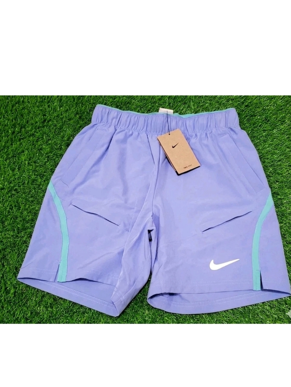 Nike Court Advantage Dri-FIT 7'' Tennis Shorts Violet